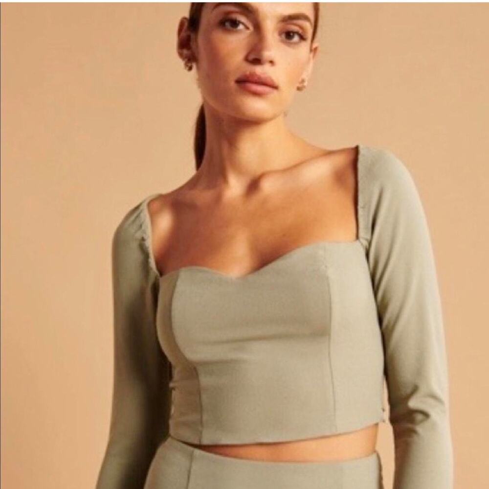 Abercrombie & Fitch Sage Green Cropped Long-Sleeve Portrait Neck Top Size S